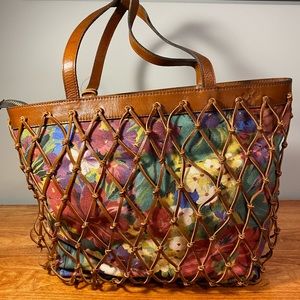 NEW Patricia Nash Tote Bag w/ Zipper Closure